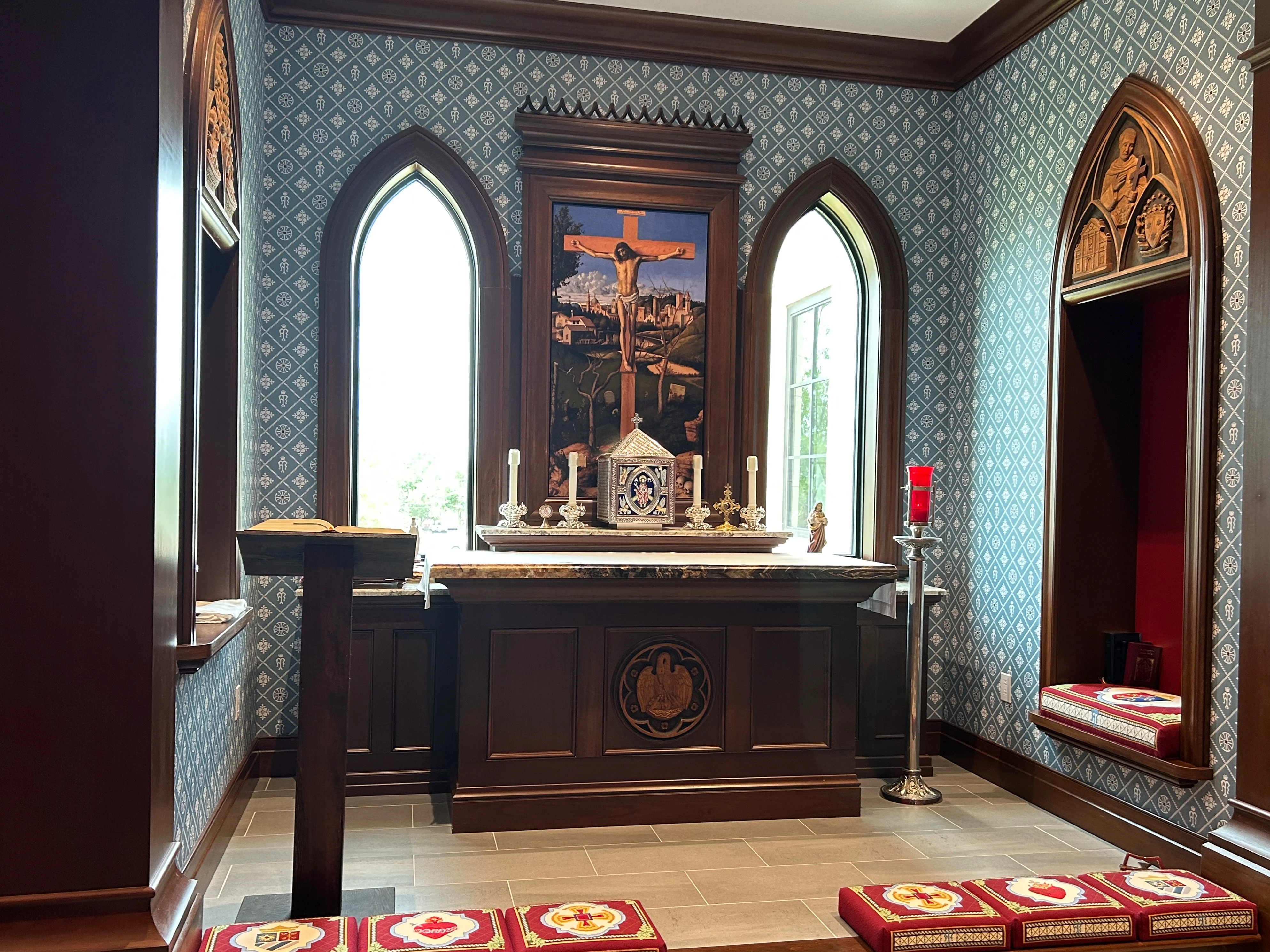 The oratory in Cathedral High School, part of the Cathedral of Our Lady of Walsingham, the principal church of the Ordinariate of the Chair of St. Peter, in Houston.?w=200&h=150