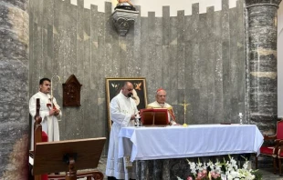 Chaldean Patriarch Cardinal Louis Raphael Sako presides over the dedication ceremony of the altar of the Church of Our Lady of Perpetual Help in Mosul, Iraq. April 5, 2024. Credit: Fadi Dinkha/ACI Mena