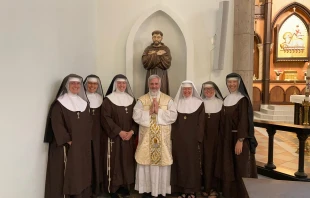 The Poor Clares of Perpetual Adoration from the Our Lady of Solitude Monastery in Tonopah, Arizona, accompanied by their local priest. Credit: Photo courtesy of Mother Marie Andre Campbell