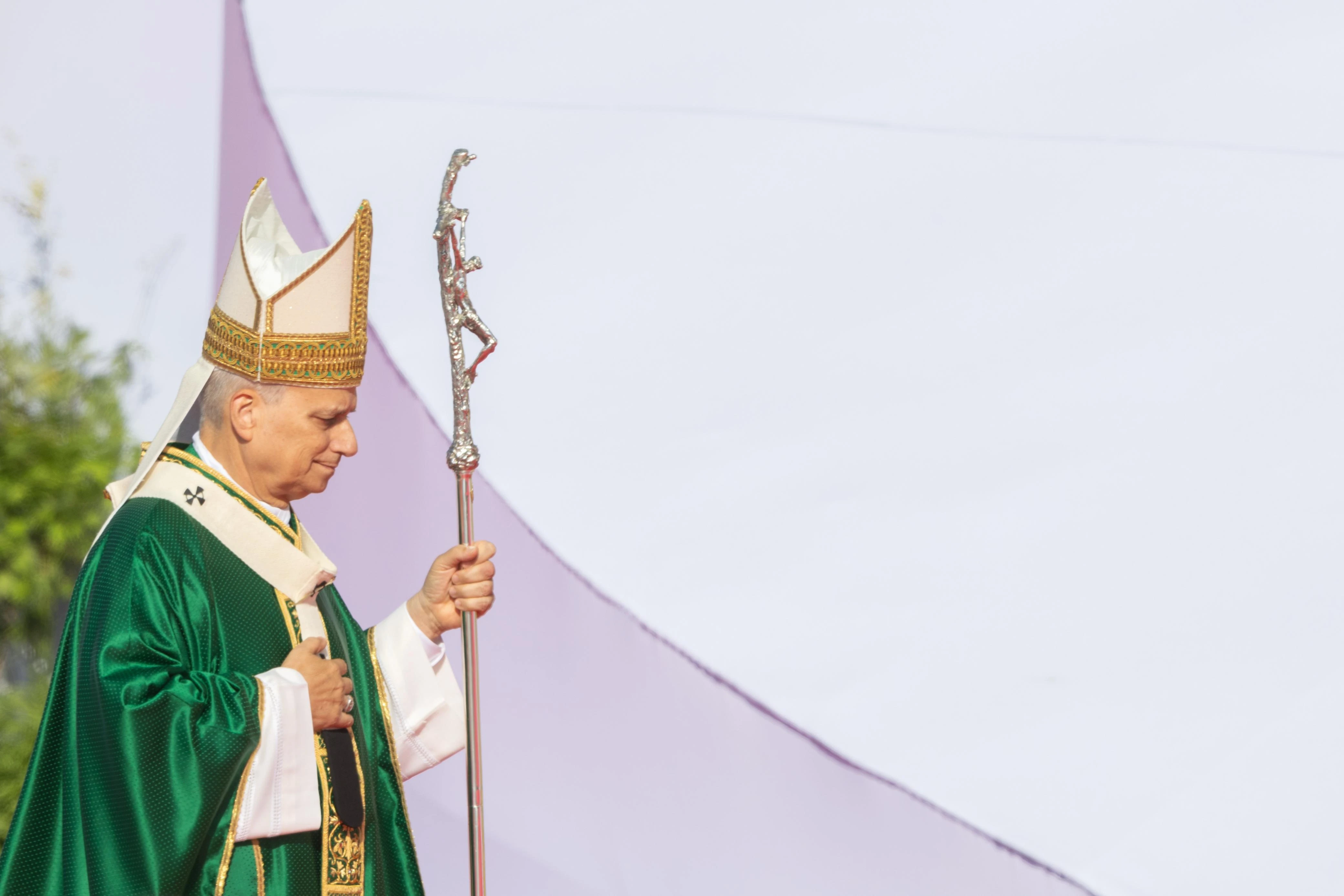 Pope Leo XIV prays during Mass for more than 1 million young pilgrims at the University of Rome Tor Vergata, in Rome’s outskirts, on Aug. 3, 2025.?w=200&h=150