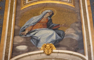 The mosaics decorating the interior dome of St. Peter’s Basilica depict the Blessed Virgin Mary next to Christ the Redeemer and the Apostles. Credit: Daniel Ibañez/CNA