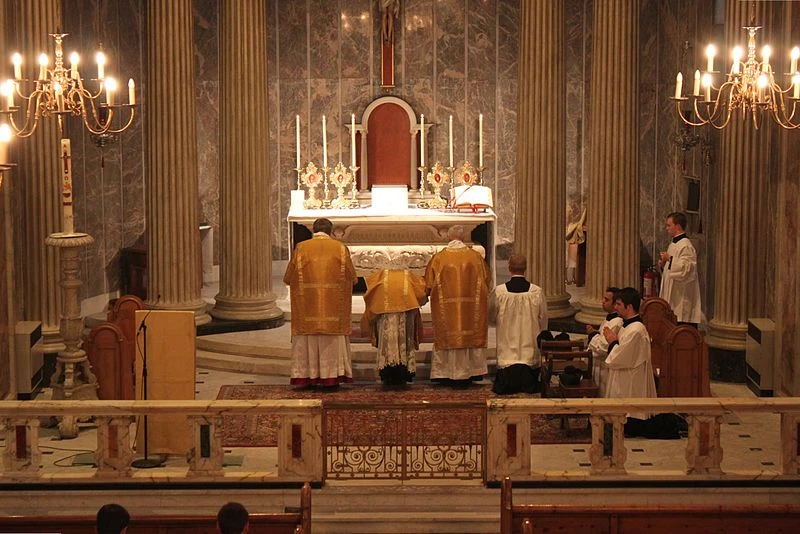 The Confiteor at a Traditional Latin Mass.?w=200&h=150