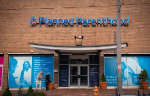 Judge Yvette M. Bryant handed down Patrick Brice’s sentence after he was found guilty of assaulting then-84-year-old Richard Schaefer and then-73-year-old Mark Crosby on May 26, 2023, when the two were providing sidewalk counseling in which they encouraged potential Planned Parenthood clients in Baltimore to choose life instead of getting an abortion. Credit: Eric Stocklin/CNA