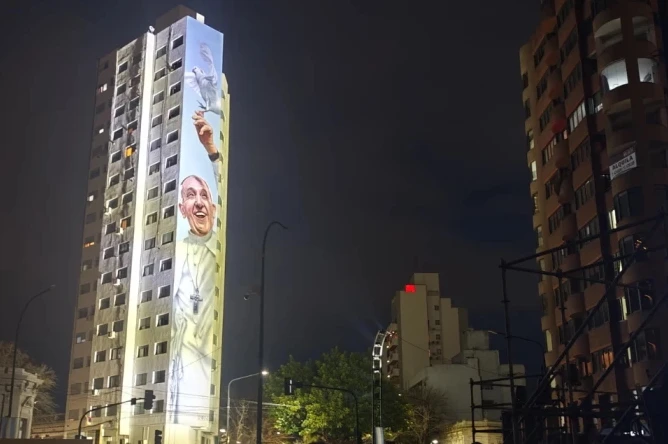 Mural of Pope Francis in La Plata, Argentina.?w=200&h=150
