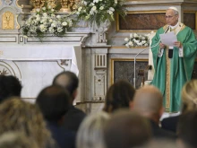Before the Angelus on July 13, 2025, Pope Leo XIV celebrated a Mass for local Catholics, religious leaders, and civil authorities at the 17th-century Pontifical Parish of St. Thomas of Villanova in Castel Gandolfo’s main square.