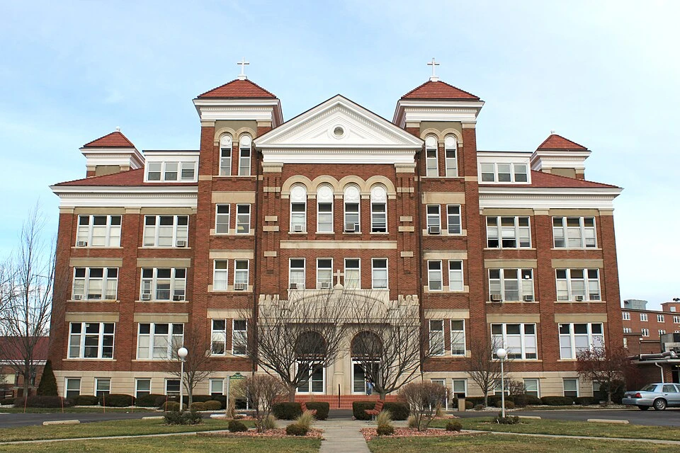 Sacred Heart Hall at Siena Heights University in Adrian Michigan.?w=200&h=150