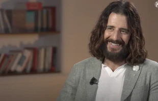 Actor Jonathan Roumie, who portrays Jesus in “The Chosen.” Credit: Screenshot EWTN News/Colm Flynn