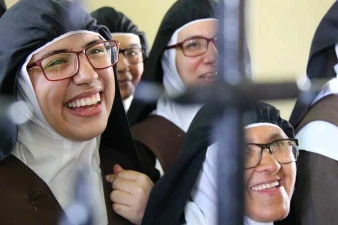 The pontifical foundation Aid to the Church in Need reminds us that “women religious are often on the front lines of wars.”?w=200&h=150